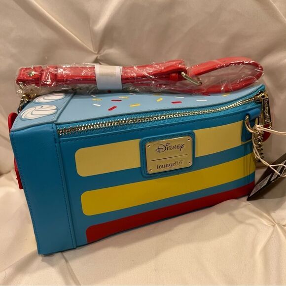 Loungefly Disney Snow White Cake Cosplay Crossbody Bag & Cardholder Set NWT - Picture 5 of 10